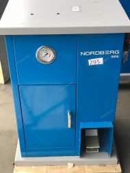 Станок NR6H пневмо-гидравлический для заклепки тормозных колодок RM 295 Станок NR6H пневмо-гидравлический для заклепки тормозных колодок RM 295