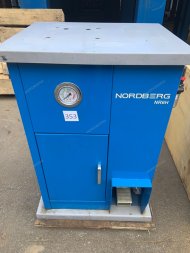 Станок пневмо-гидравлический для заклепки тормозных колодок NR6H RM 353 Станок пневмо-гидравлический для заклепки тормозных колодок NR6H RM 353