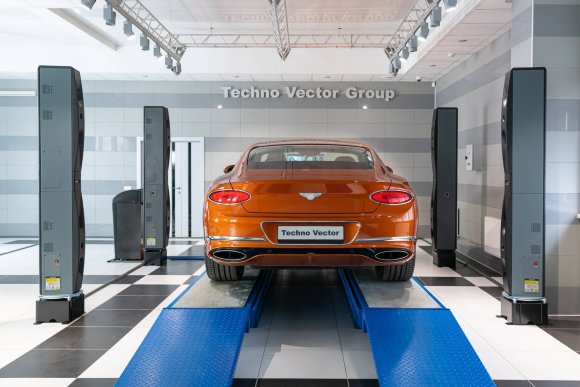 Стенд сход-развал ТехноВектор 8 T 8218 Стенд сход-развал ТехноВектор 8 T 8218