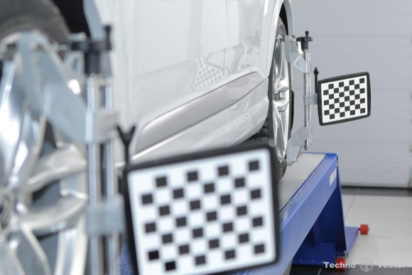 Стенд сход-развал 3D Техно Вектор 7 PRO P 7202 K 5 A