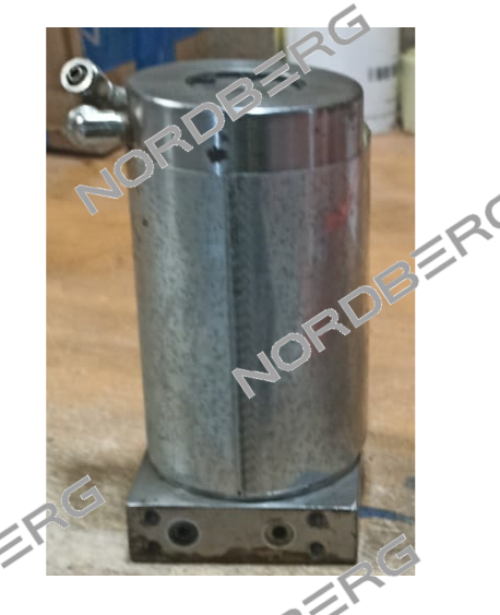 Пневмонасос для домкрата N402 (с июня 2014) NORDBERG 01-00005720 Пневмонасос для домкрата N402 (с июня 2014) NORDBERG 01-00005720