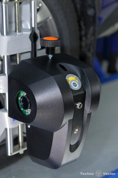 Стенд сход-развал 3D Free Motion ТехноВектор 6 T 6202 Стенд сход-развал 3D Free Motion ТехноВектор 6 T 6202